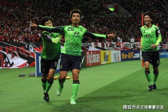 76人首战击败尼克斯 马克西表现出色詹姆斯亮相